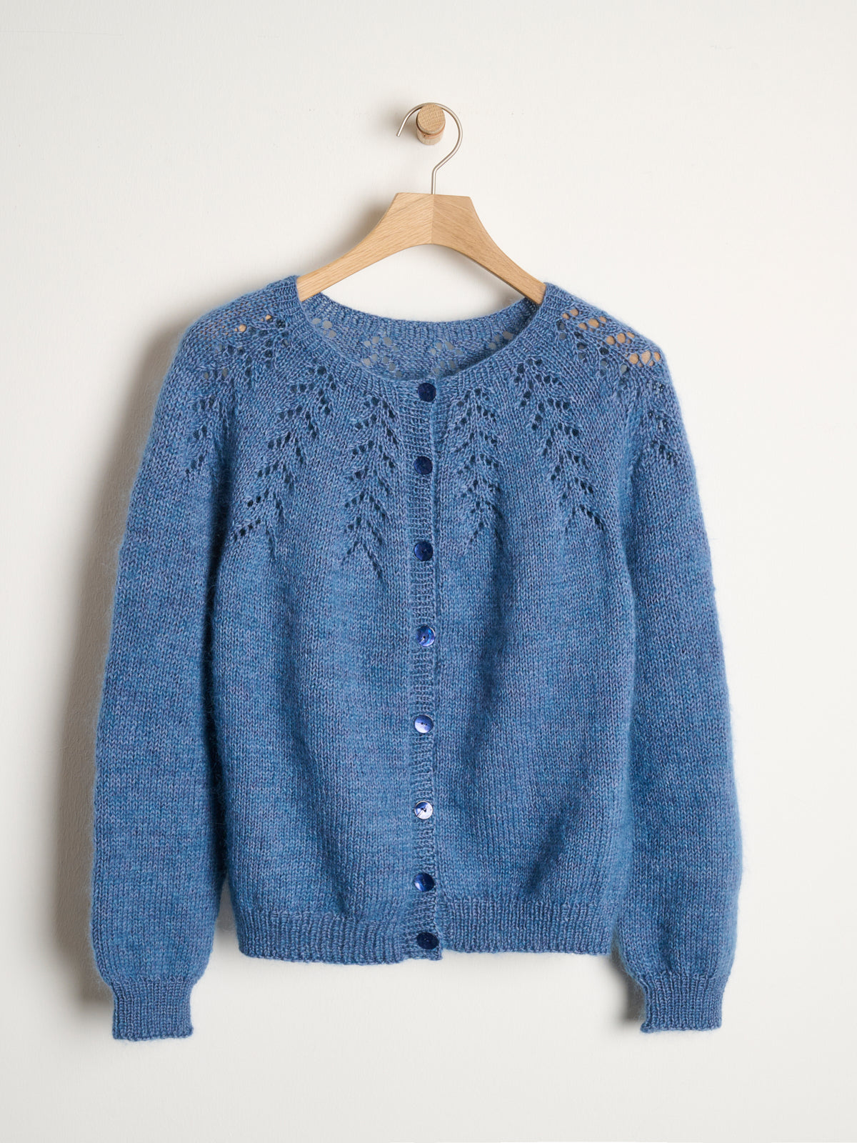 io cardigan