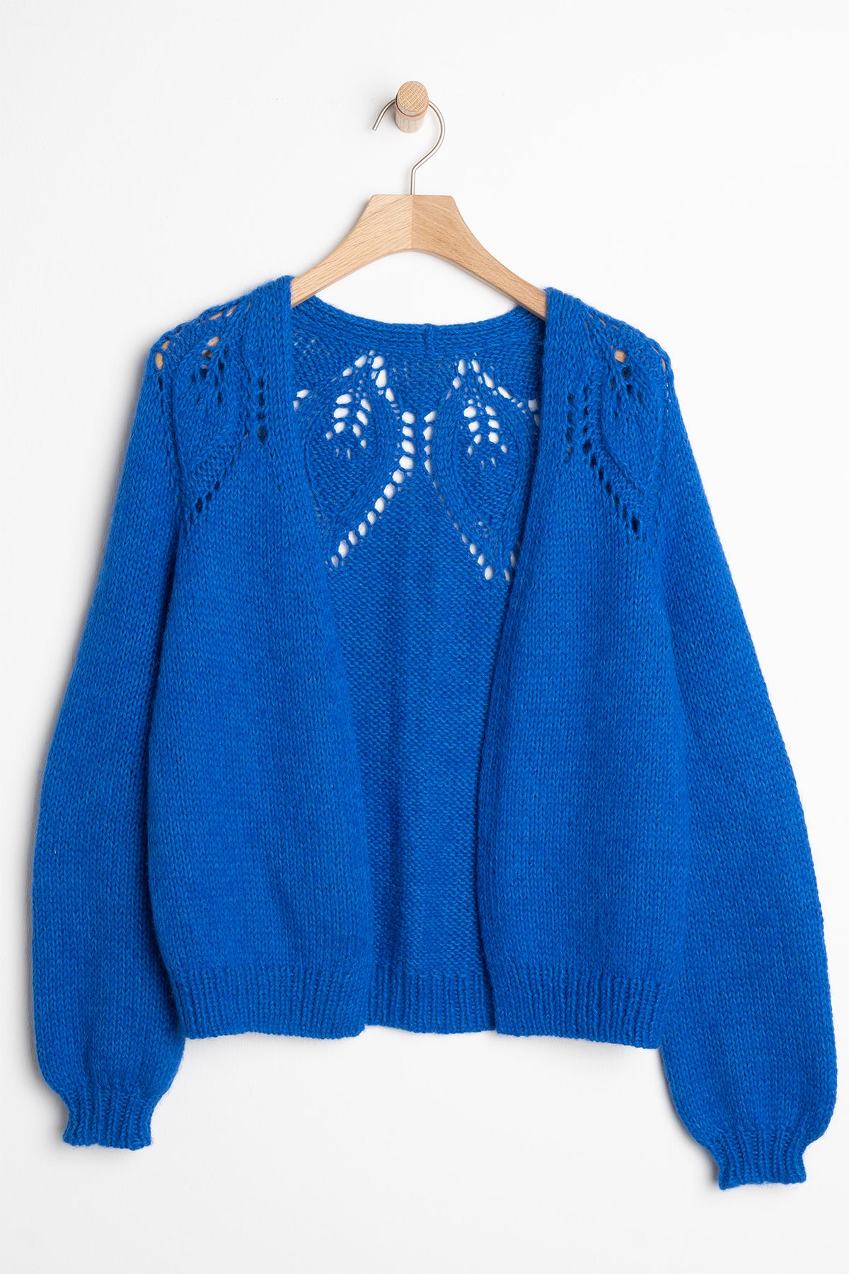 Chunky Dahlia V-Neck Cardigan