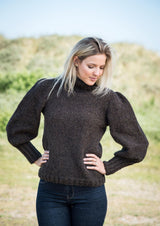 Frauenpullover mit Puffs