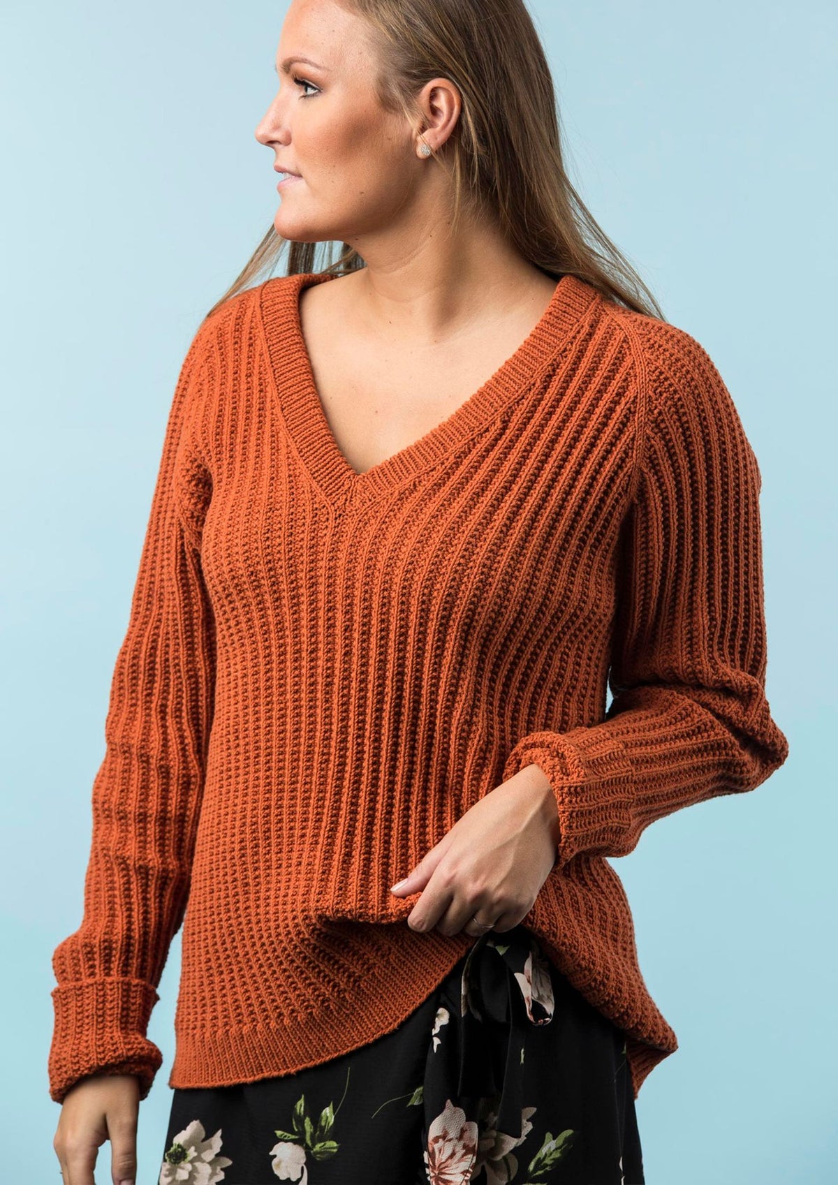 Klassischer Pullover mit V-Ausschnitt