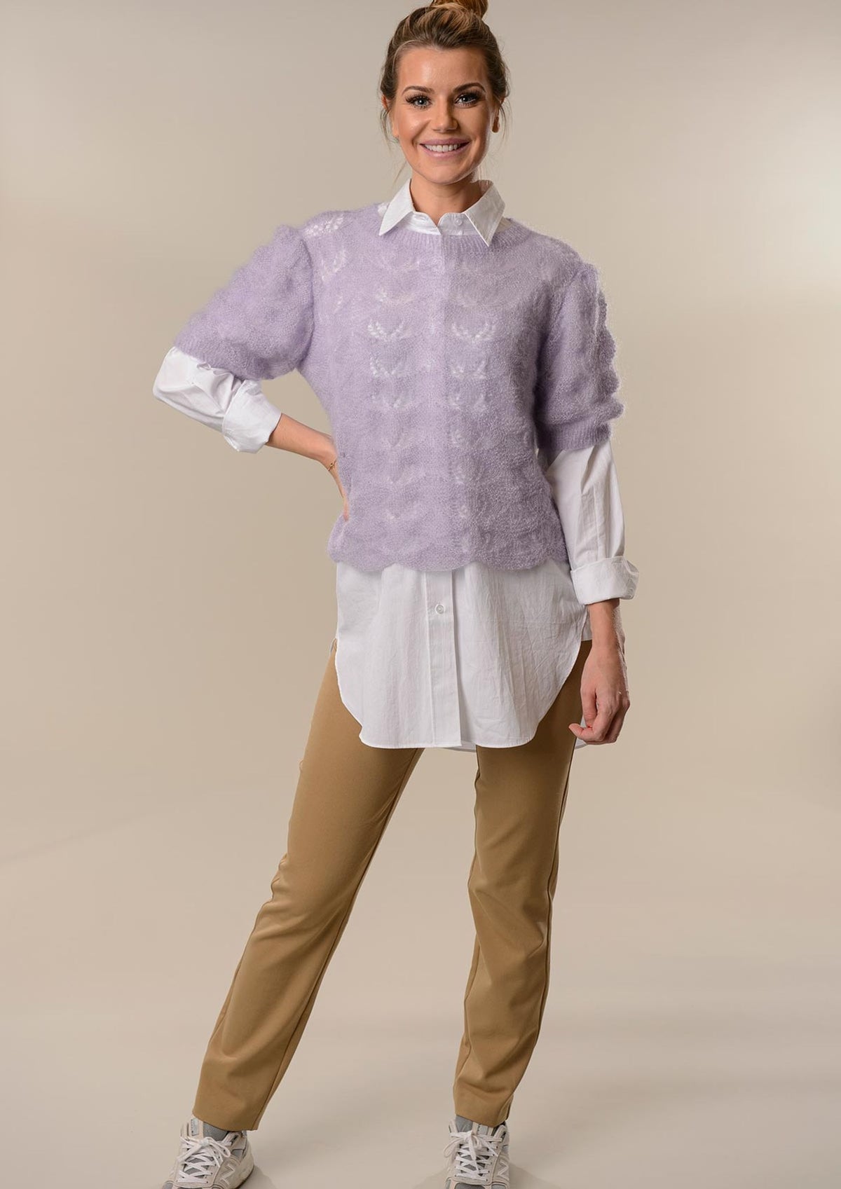 Bluse mit Spitzenmuster