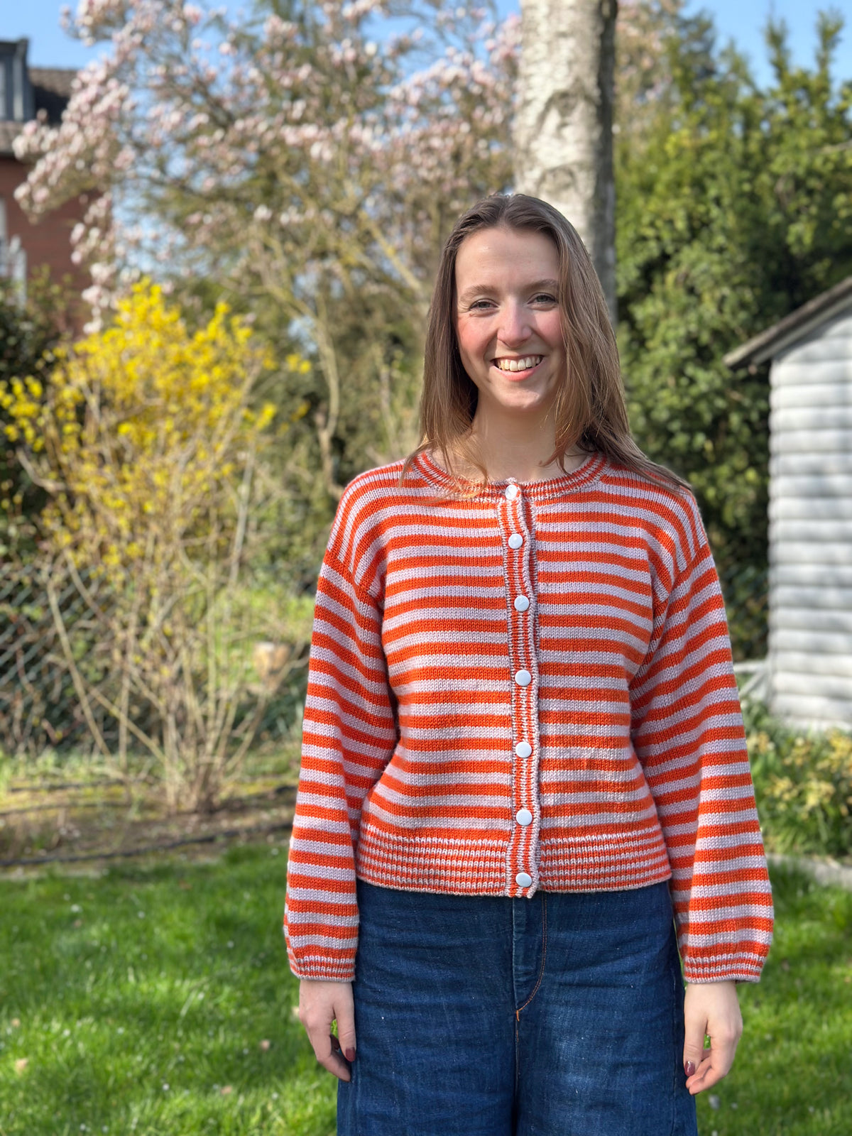 KV6 Bee Cozy Cardigan