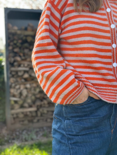 KV6 Bee Cozy Cardigan
