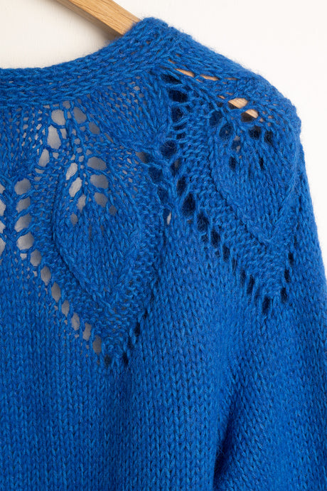 Chunky Dahlia V-Neck Cardigan