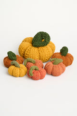 Gestrickte Kürbisse