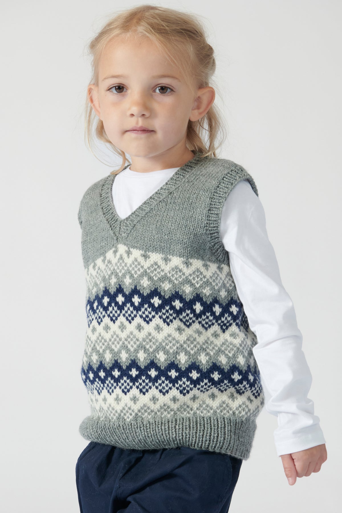 Kinderweste im Fair-Isle-Muster
