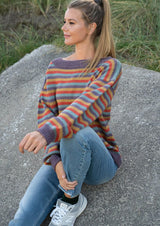 Vierfarbiger, gestreifter Pullover 