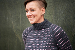 FR5 - Gewebter Strickpullover